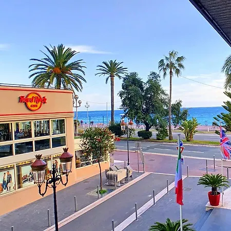 Nestor&jeeves - Royal Luxembourg - - Swimming Pool On Roof