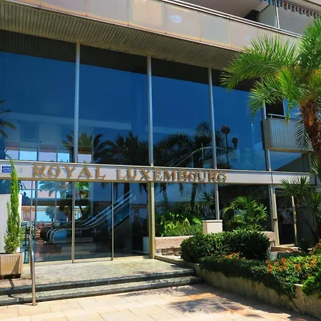 Nestor&jeeves - Royal Luxembourg - - Swimming Pool On Roof Nizza